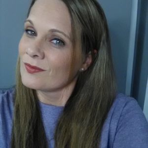 Meet your Posher, Suzanne